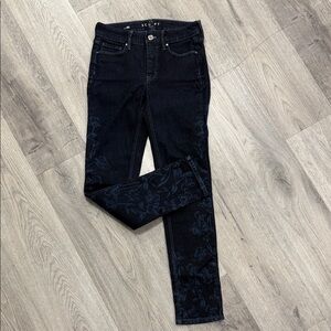 White House Black Market Women's Dark Blue Skinny Jeans